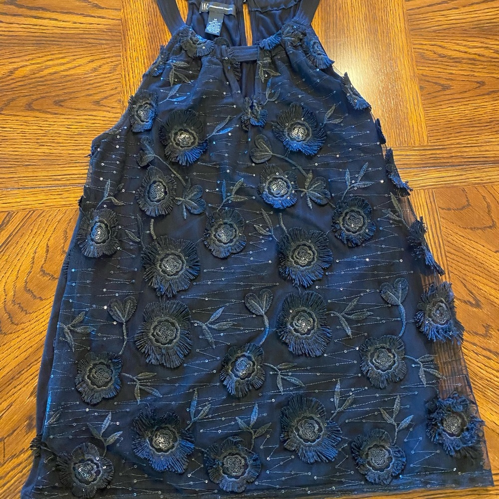 INC black top